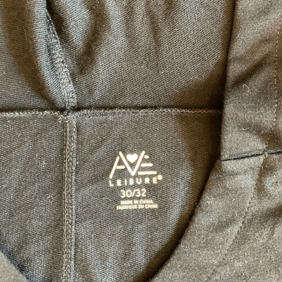 AVE Leisure, women’s top with hood, size 30/32 - Picture 11 of 11